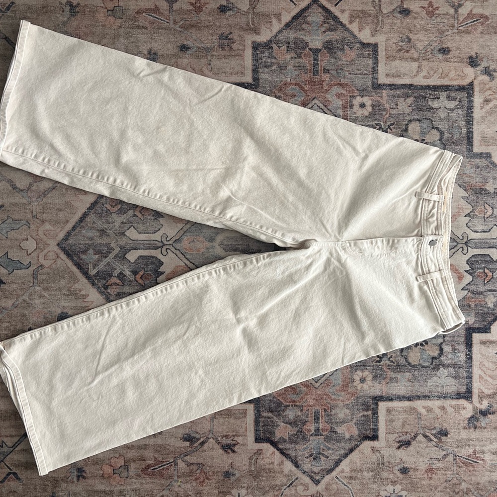 Universal Thread Women’s wide leg beige denim pants
